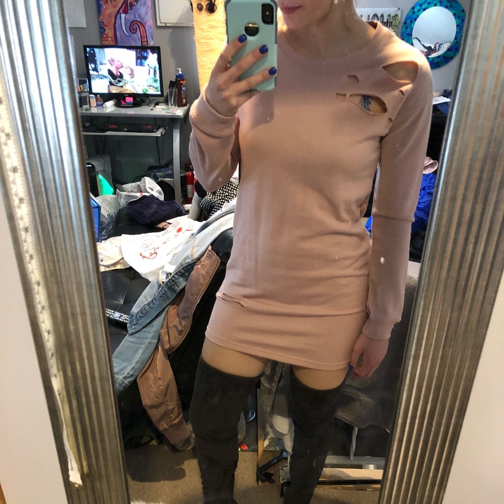 Dress - Picture 2 of 3